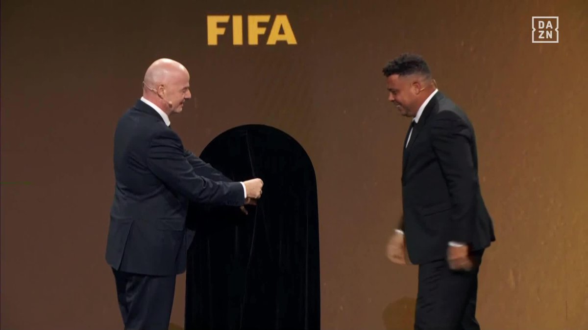 Revelado o novo troféu do Mundial de Clubes, que inclui uma chave para poder ser aberto 🏆