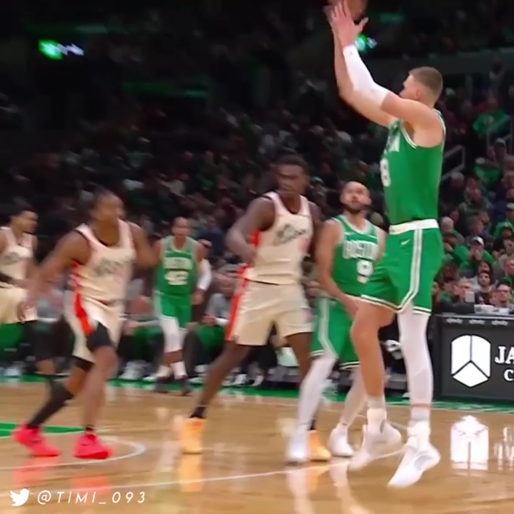 Celtics fans got Kristapssssss 🤣🤣🤣🤣🤣🤣🤣🤣🤣🤣🤣 And we getting DAMEEEEEEE 😭😭 I know they SICKKKKKKKK