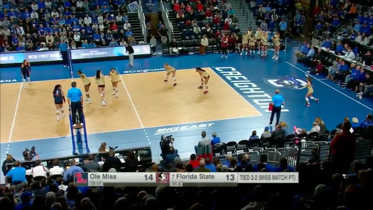 5 SET UPSET‼️ #NCAAWVB x 🎥 ESPN+ / Ole Miss Volleyball