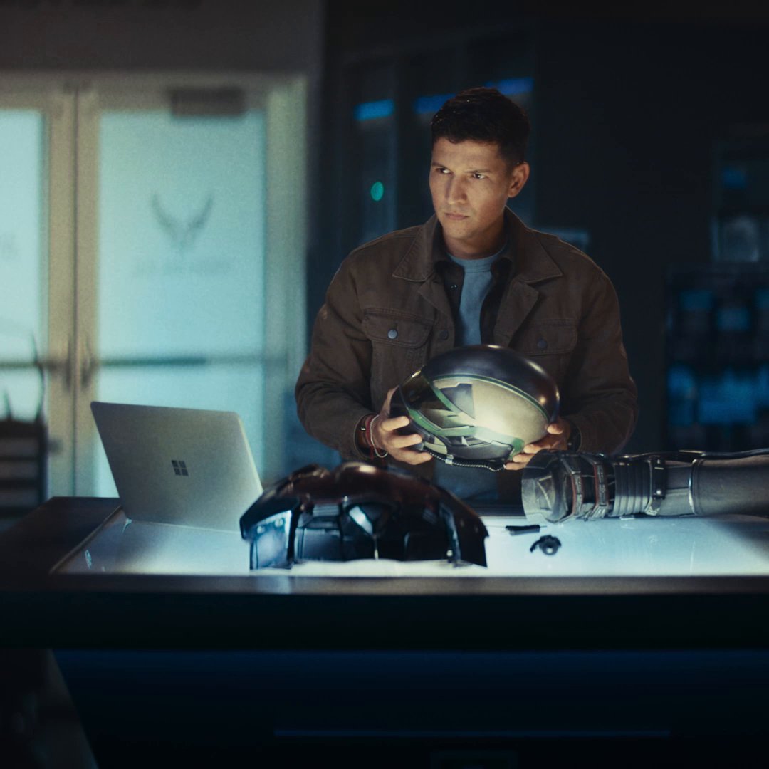 Captain America counts on his copilot for mission support. Falcon relies on Copilot+ PC to level up his wing designs. See Marvel Studios' #CaptainAmericaBraveNewWorld, in theaters February 14. Learn more at