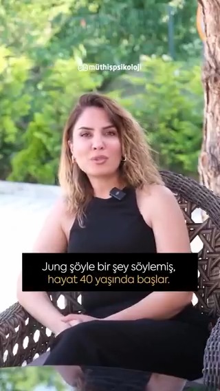 “Nasıl olsa değişir diye kimseyle yola çıkmayın. Yola yol alabileceklerinizle çıkın, sizi yoldan çıkaranlarla değil.”
