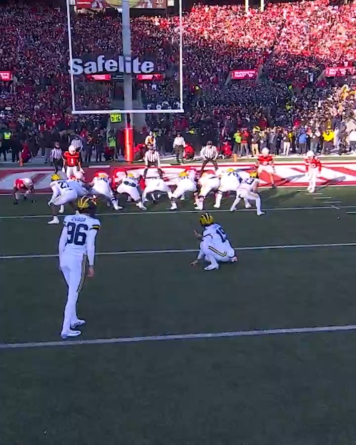 "Michigan excels in the kicking game." Jake Butt knows ball. #GoBlue
