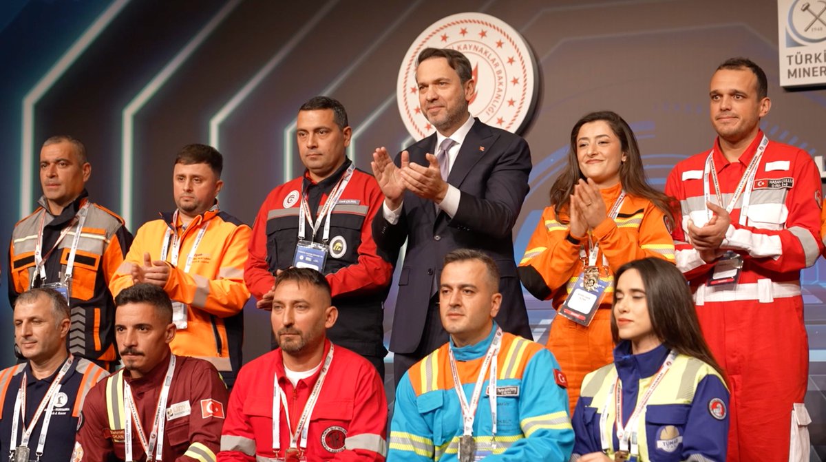 Enerjide olduğu gibi madenlerde de bağımsızlığı ülkemizin bağımsızlığından ayrı düşünmüyor, bu meseleyi ulusal güvenliğin ayrılmaz bir parçası olarak görüyoruz.