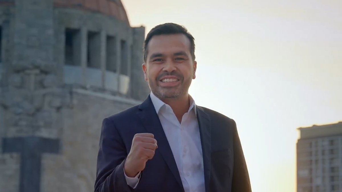 Somos la fuerza de la alegría y que trabaja poniendo a las personas al centro. Juntas y juntos, seguiremos construyendo la nueva fuerza de México: la fuerza naranja 🍊, la fuerza del México Nuevo. 🇲🇽