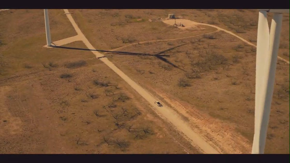 “They use clean energy to power the oil wells?” On Paramount+’s Landman about the oil industry in Texas, the Billy Bob Thornton character explains to a naive lawyer how wind turbines are not clean. #ParamountPlus