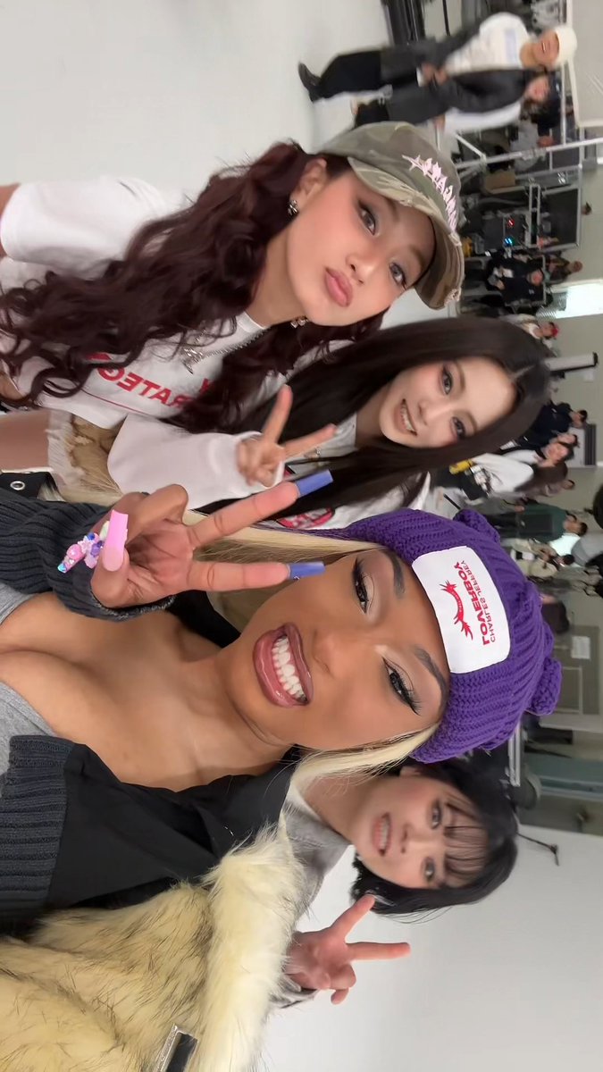 TWICE AND MEGAN THEE STALLION ARE SO CUTE TOGETHER, THE 10TH MEMBER OF TWICE 😭