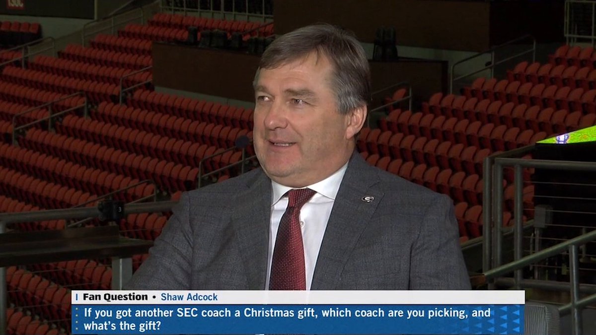 "I think I would get Lane Kiffin a flip phone with no texting allowed." Kirby Smart's Christmas present he would give Lane Kiffin 😂🎁