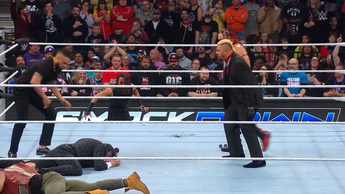WHAT THE?! 😱 The Bloodline just attacked “EL IDOLO” ANDRADE and LA Knight, but Shinsuke Nakamura walks away unscathed... 👀