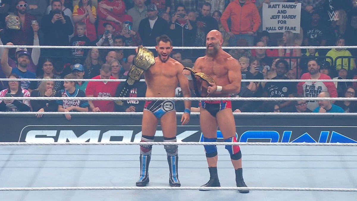 .Johnny Gargano and @CiampaWWE are your NEW WWE Tag Team Champions!!! #SmackDown