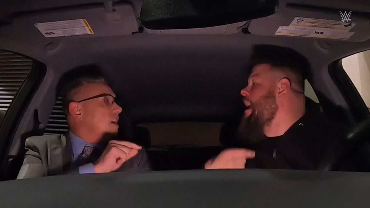 Points were made... Do you agree with Michael Cole or Kevin? 🤔 #SmackDown