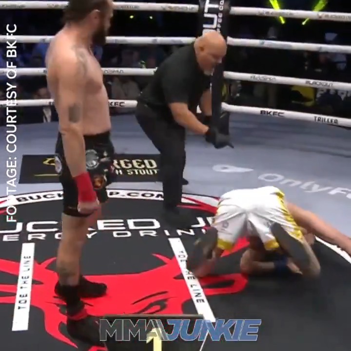 Justin Watson delivers a TWO-SECOND KNOCKOUT at BKFC 🤯 🎥 Bare Knuckle FC