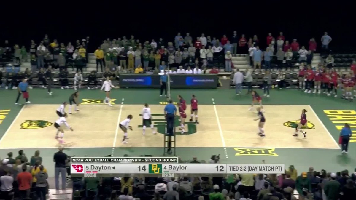 FLYING HISTORY😤 #NCAAWVB x 🎥 ESPN+ / Dayton Volleyball