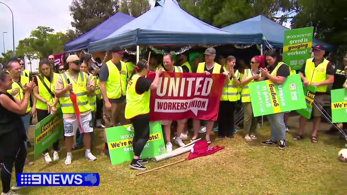 Woolworths has struck a deal with the United Workers Union to end its long-running warehouse strike. #9News