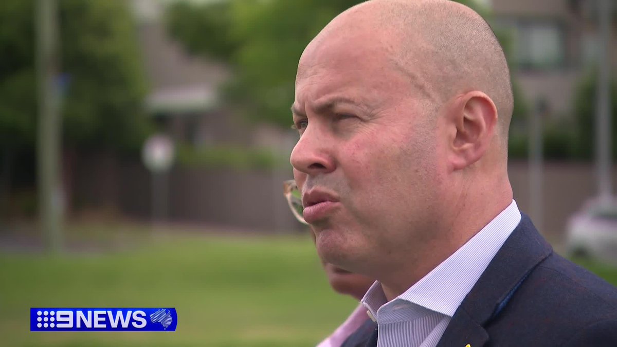 Benjamin Netanyahu has blamed the firebombing of the Ripponlea synagogue on the Labor government. #9News