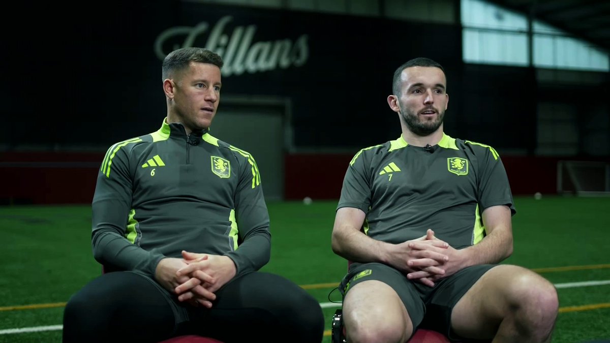 "When he went to France, he was texting me back in French" 🇫🇷 John McGinn, never change 😅