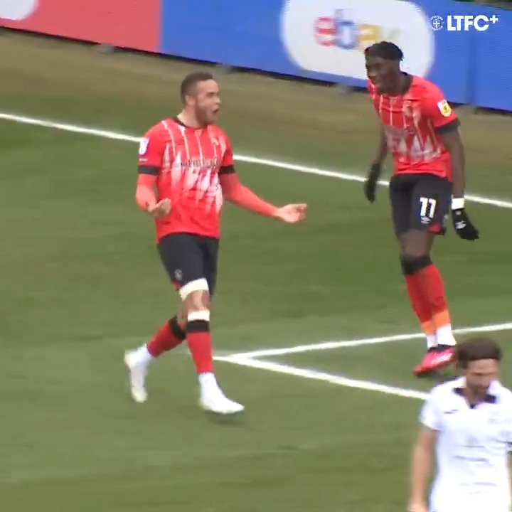 Clinical from Carlton when the Swans were last in Bedfordshire! 🔥