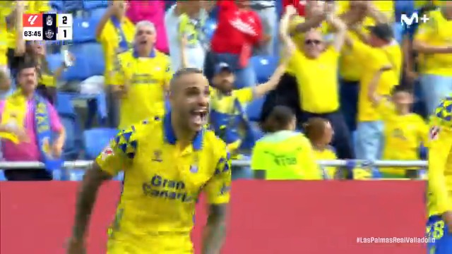✔️Control orientado para alejar al defensor ✔️Zurdazo a la escuadra ✨ Sandro Ramirez le da la victoria a la UD Las Palmas. #LALIGAEASPORTS #LaCasaDelFútbol