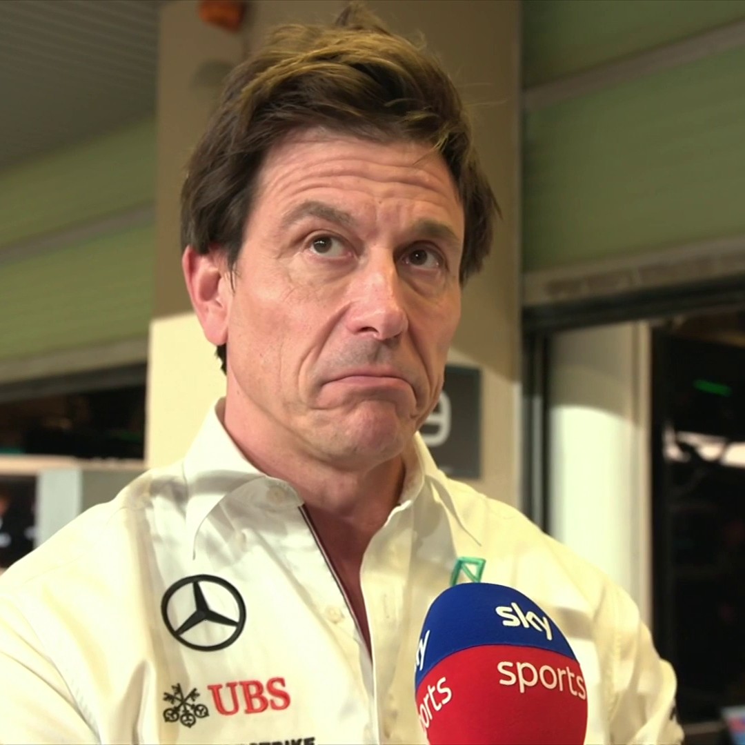 "We totally let him down" 💔 Toto Wolff apologises to Lewis for sending him out so late during Q1 👇