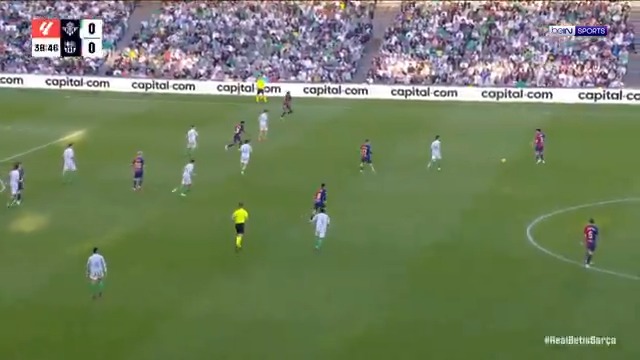 🔴🔵 ليفاندوفسكي يمنح برشلونة هدف التقدم #الدوري_الإسباني | #بيتيس_برشلونة #LaLiga