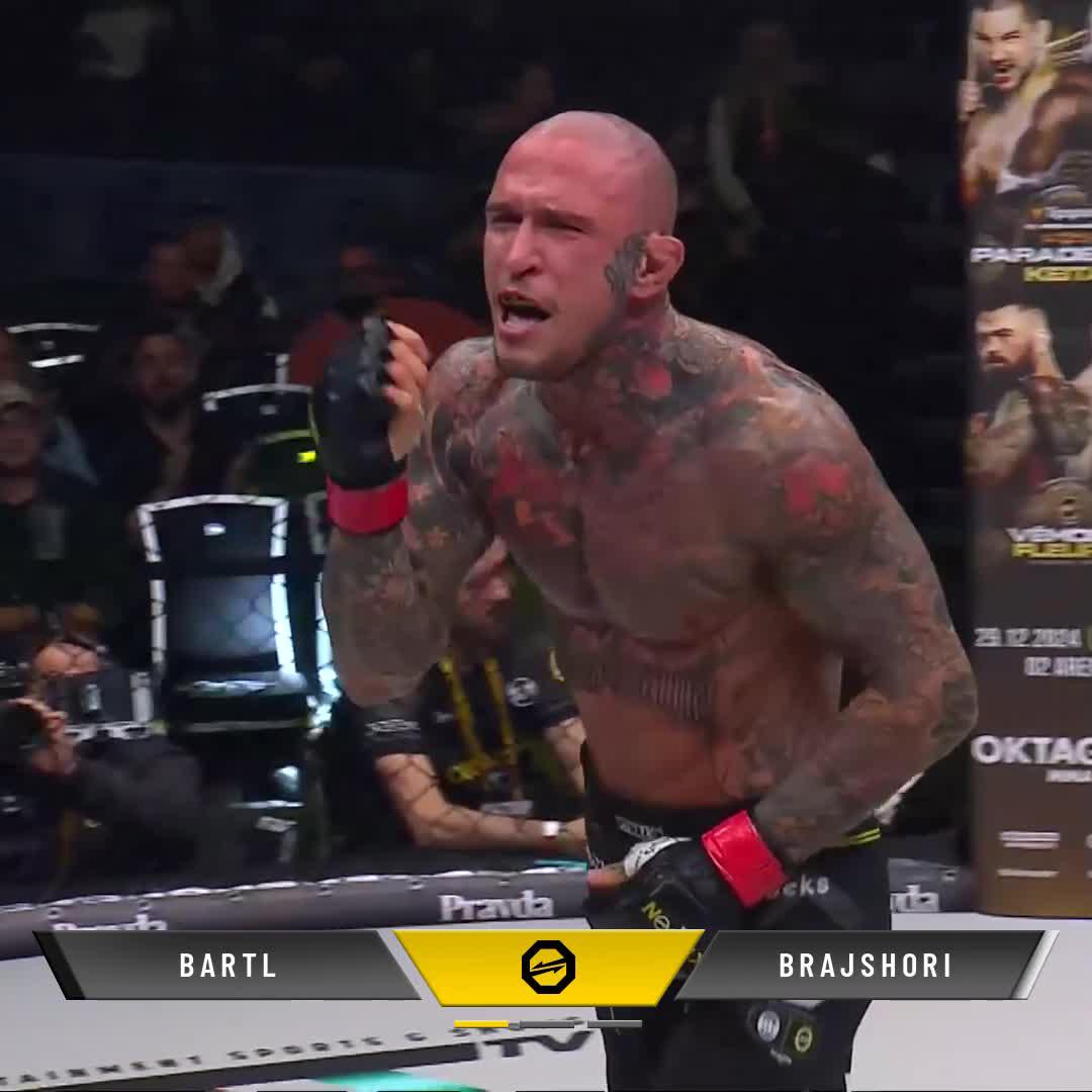 🔒 INVERTED TRIANGLE Marek Bartl 🇨🇿 continues his run of good from here in Munich! #OKTAGON64 📺 | DAZN | RTL+