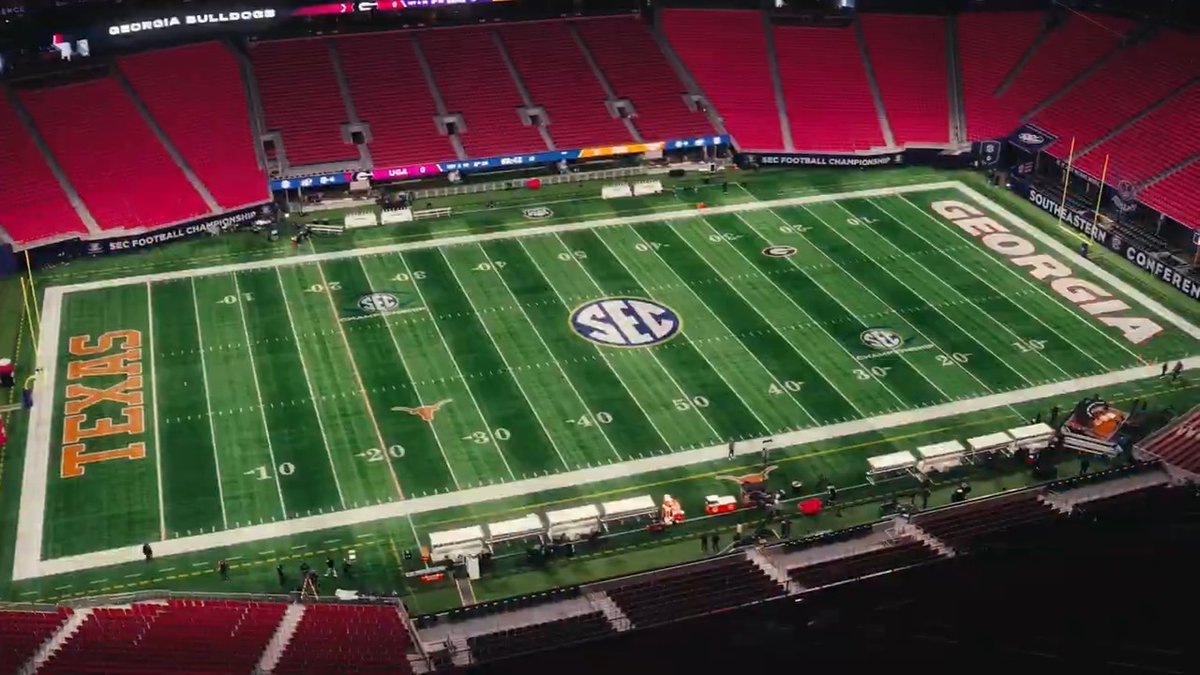 Horns. Dawgs. For SEC supremacy. 😤 🤘 Glen Powell 🐶 QuavoYRN #SECChampionship x #ItJustMeansMore