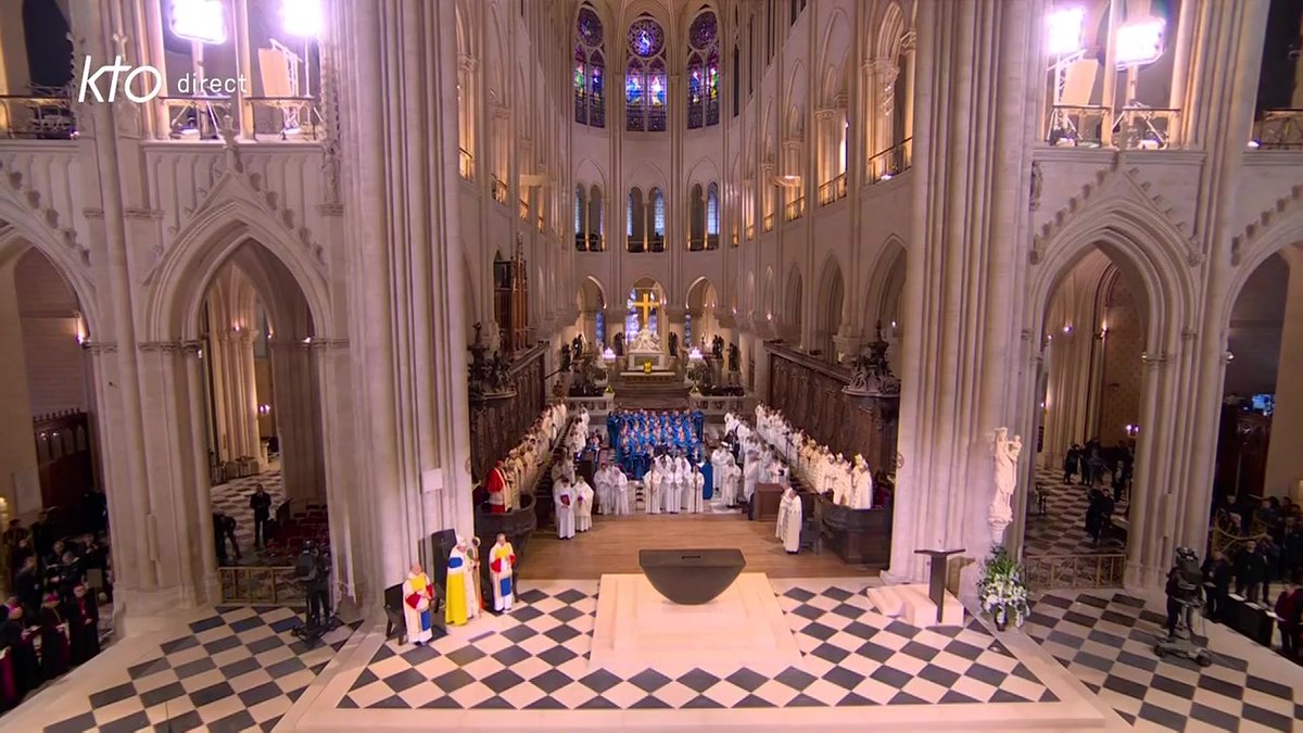 Le Te Deum a résonné dans Notre-Dame de Paris #NotreDameDeParis