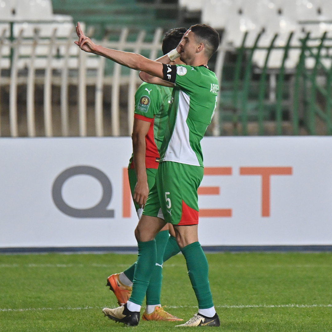 Double delight for Mouloudia Club d'Alger! 🌟 Abdellaoui and Bayazid delivering 2 brilliant goals against Young Africans in the #TotalEnergiesCAFCL.