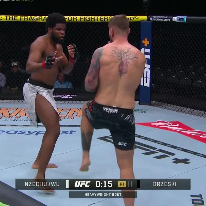A POWERFUL RIGHT FROM KENNEDY NZECHUKWU TO KICK OFF #UFC310 💥 LIVE NOW | ESPN+ 🍿