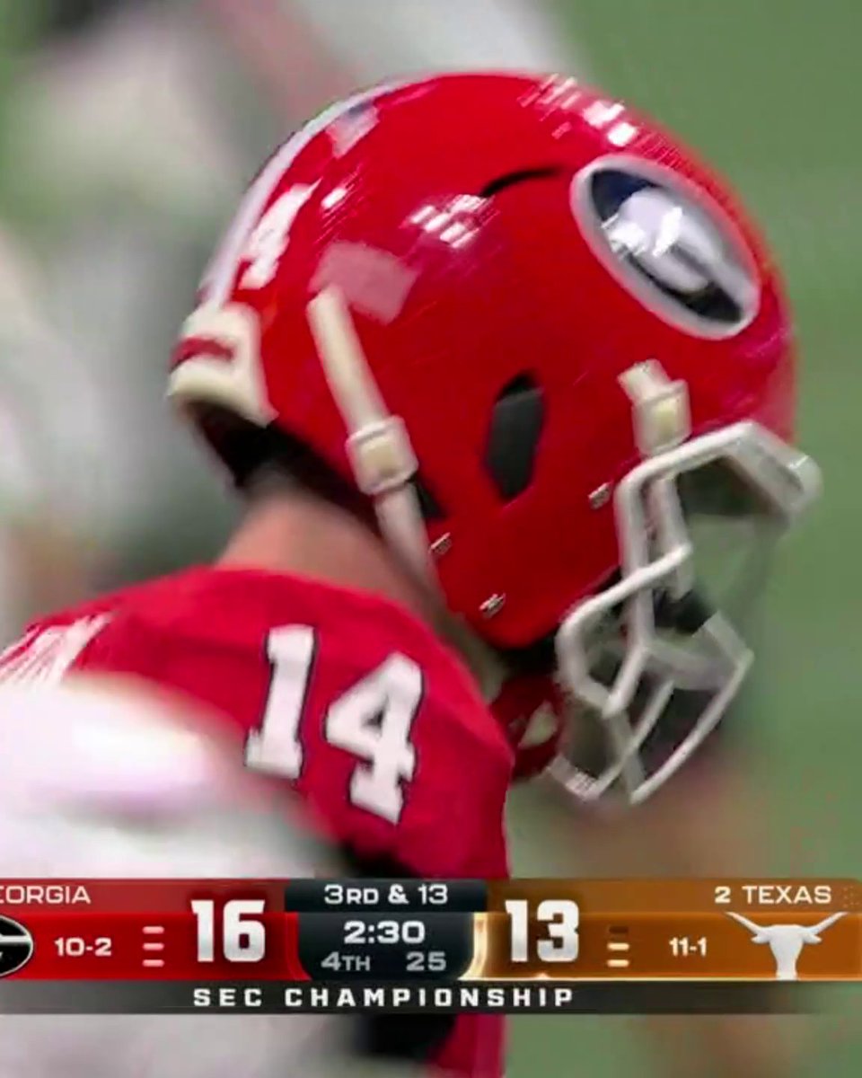 JAHDAE BARRON WITH THE INTERCEPTION FOR THE LONGHORNS 🔥 COMING UP BIG FOR TEXAS AGAIN THIS SEASON 😤