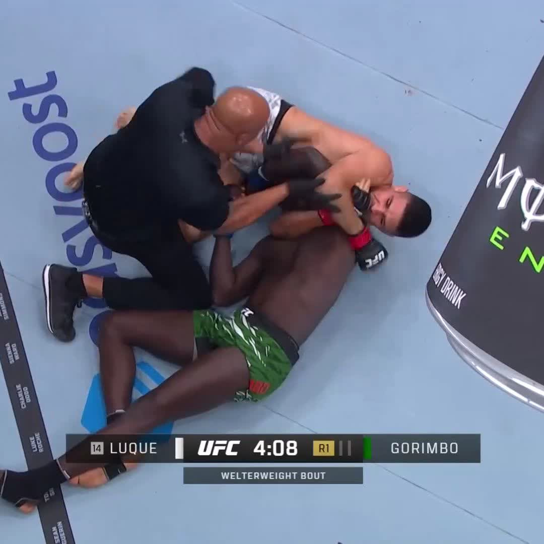 No time wasted 😮💨 Vicente Luque gets the submission victory just 52 seconds into the first round! #UFC310