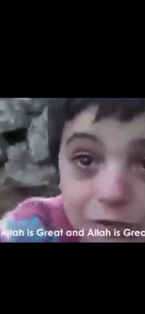 يا ريتك بعدك عايش لتشوف شو صار الطفل السوري صاحب مقولة "سأخبر الله بكل شيء" #بشار_الأسد #سوريا_تتحرر #سوريا_حرة