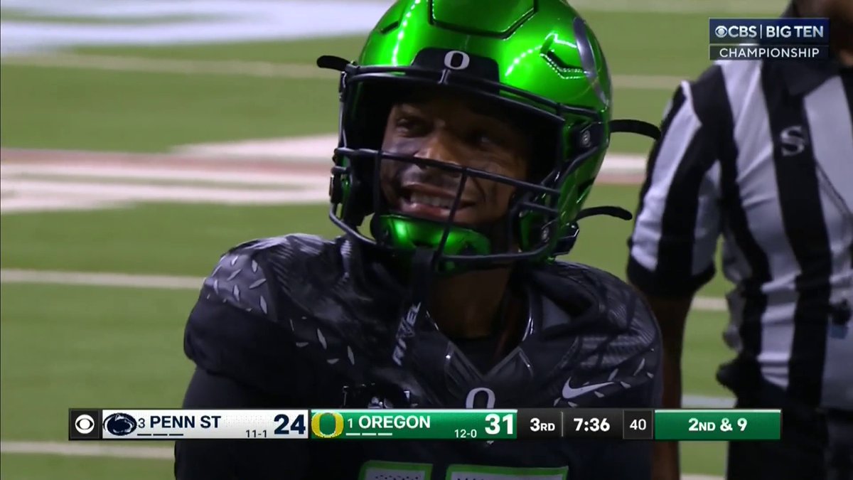 Dillon Gabriel ➡️ Tez Johnson = Touchdown @Oregonfootball's offense just keeps on scoring ⚡️ 📺 CBS