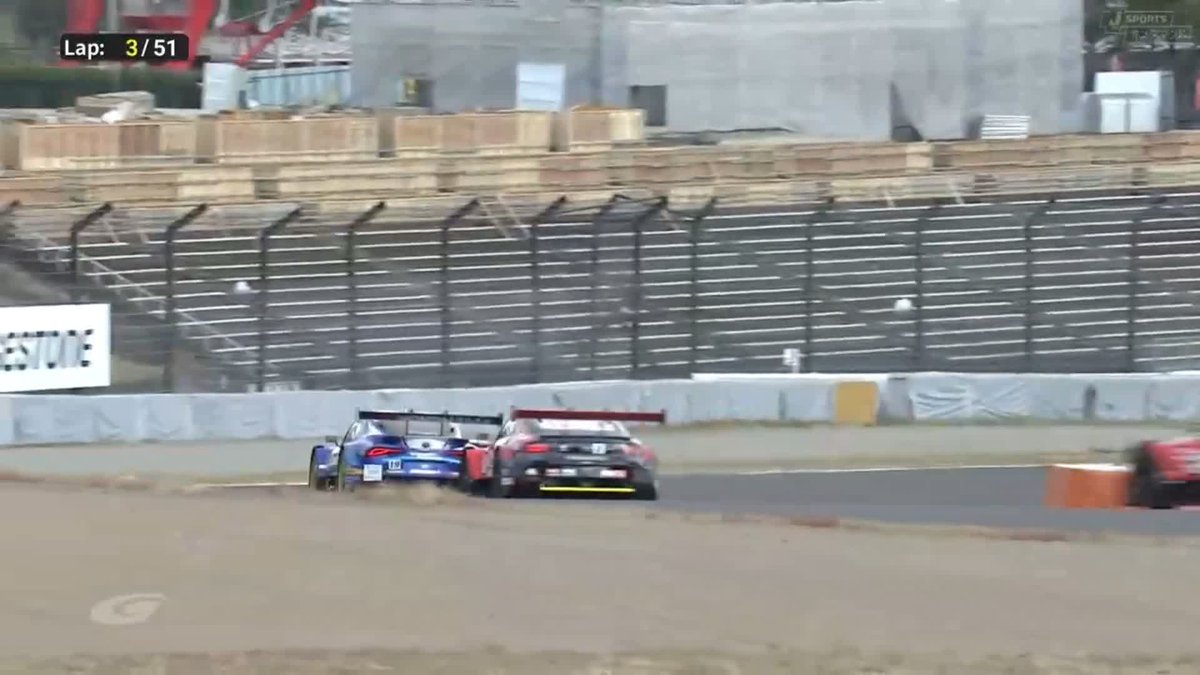 3号車Niterraと 19号車WedsSportの サイドバイサイドの6番手争い🔥 レース開始直後から全開バトル！ 一瞬も目が離せません👀 #SUPERGT 2024 第5戦 #鈴鹿サーキット 徹底LIVE #スーパーGT #SUPERGT30TH #鈴鹿GT300km
