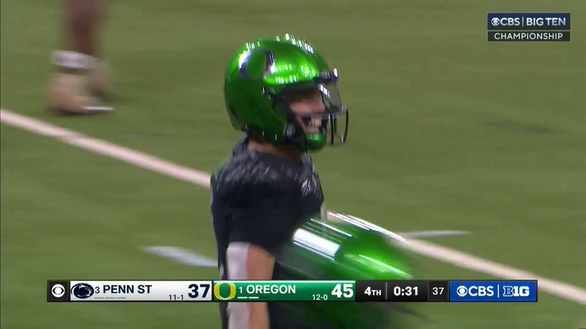 THERE IT IS @OREGONFOOTBALL WINS THE BIG TEN CHAMPIONSHIP 🏆 📺: CBS