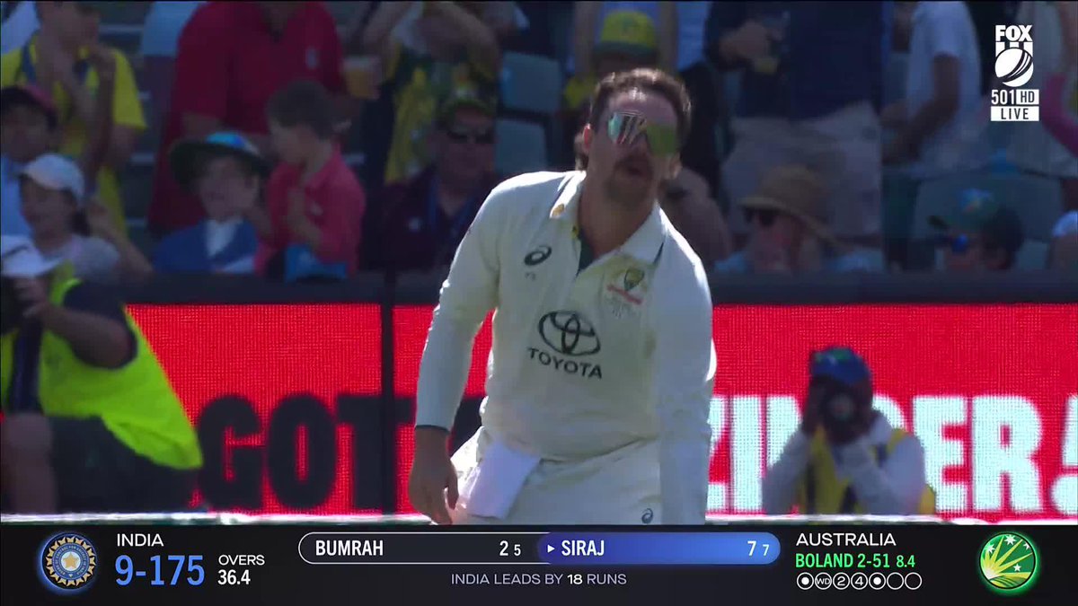 HAD to be Head taking the catch to dismiss Siraj, didn't it? 📺 Watch #AUSvIND on Ch. 501 or stream via Kayo Sports 📝 BLOG 📲 MATCH CENTRE