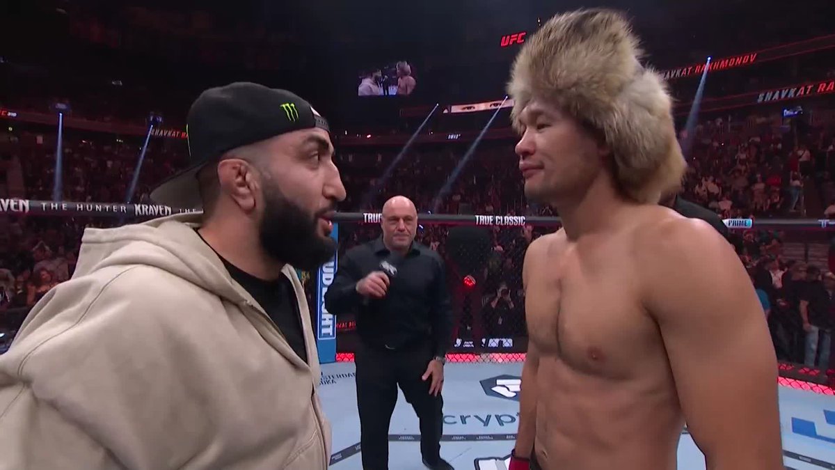 Belal Muhammad ve Shavkat Rakhmonov kafesin içinde yüzleşti 👀 #UFC310
