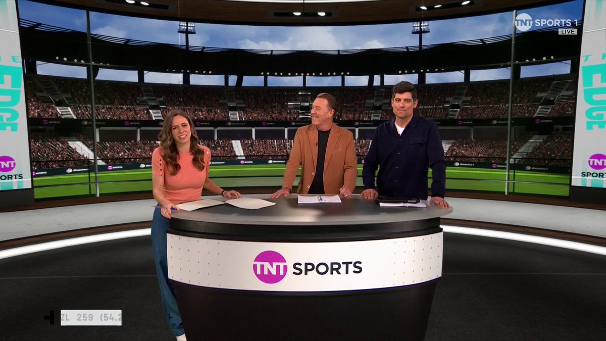 💬 "He likes other people's successes. He's fit, he's strong, he's bowling." Phil Tufnell and Sir Alastair Cook praise Ben Stokes' captaincy during #NZvENG 🙌 📺 Watch The Edge every morning from 8.30am during #NZvENG | 🎙 kvlmason