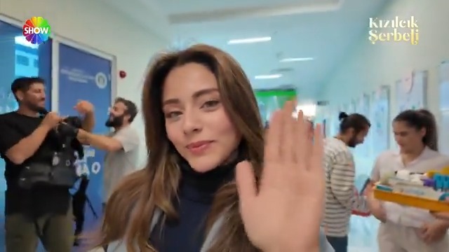 3,2,1🎬 #KızılcıkŞerbeti setinden eğlenceli kamera arkası sizlerle🥳 Kızılcık Şerbeti