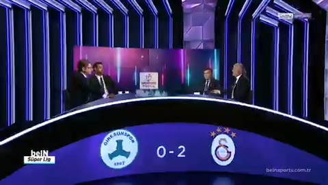 Galatasaray Kulübü, bugünkü açıklamalarında sürekli milli oyuncu milli oyuncu diyor, sanki milli olmasa hak ediyormuş gibi... bir de madem milli oyuncu konusunda hassassınız, niye Kerem Aktürkoğlu'nu döven Marcao'yu göndermediniz?