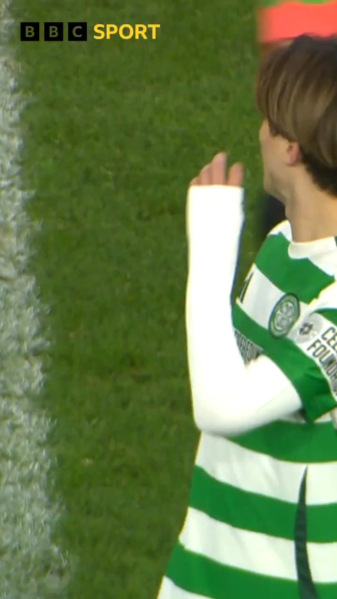 🗣️ "Stunning stuff from Celtic and Kyogo" Kyogo scores a fine goal for Celtic as they beat Hibernian 3-0 to extend their lead at the top of the Scottish Premiership. #BBCFootball