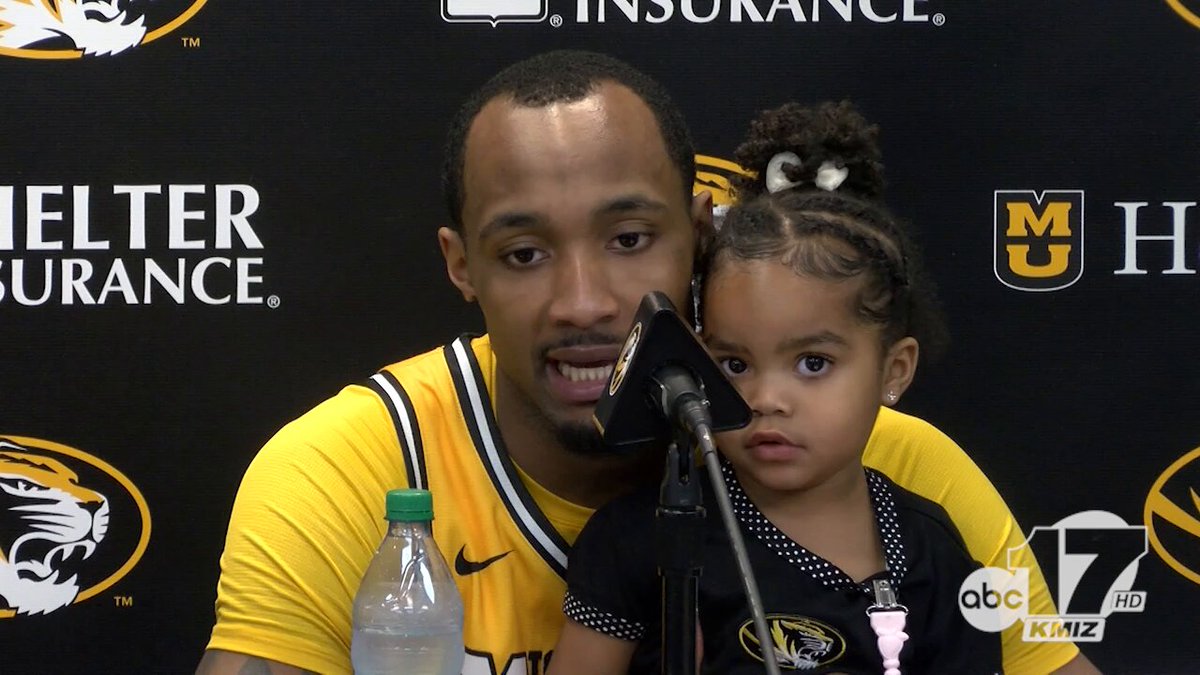 Tamar Bates led the scoring charge for #Mizzou in the upset win over kansas, with 29 points. Pretty special moment for a kid from Kansas City, as well as KC natives Mark Mitchell and Aidan Shaw. He says: "You don't have to go far to win big time basketball games...you can come play for this guy."