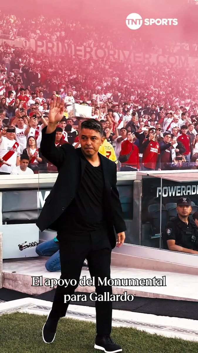 El impresionante APOYO de los hinchas de River para Marcelo Gallardo en este difícil momento ❤️🥹 #LPFxTNTSports