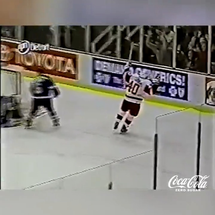 #OTD in 2002: Henrik Zetterberg scores the game-winning goal in OT to lead the #RedWings to a 4-3 win over the St. Louis Blues.