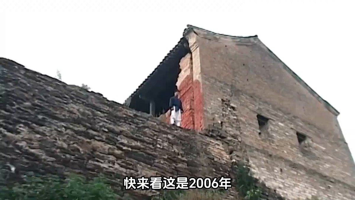 2006年央视记者近距离拍摄，武当山陈道长现场跳崖翻车名场面