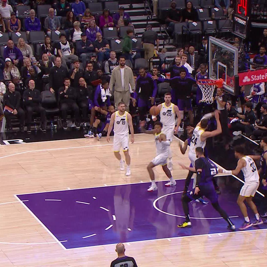 SIX THREES IN SIX MINUTES FOR DOUGIE MCBUCKETS 🔥🔥🔥