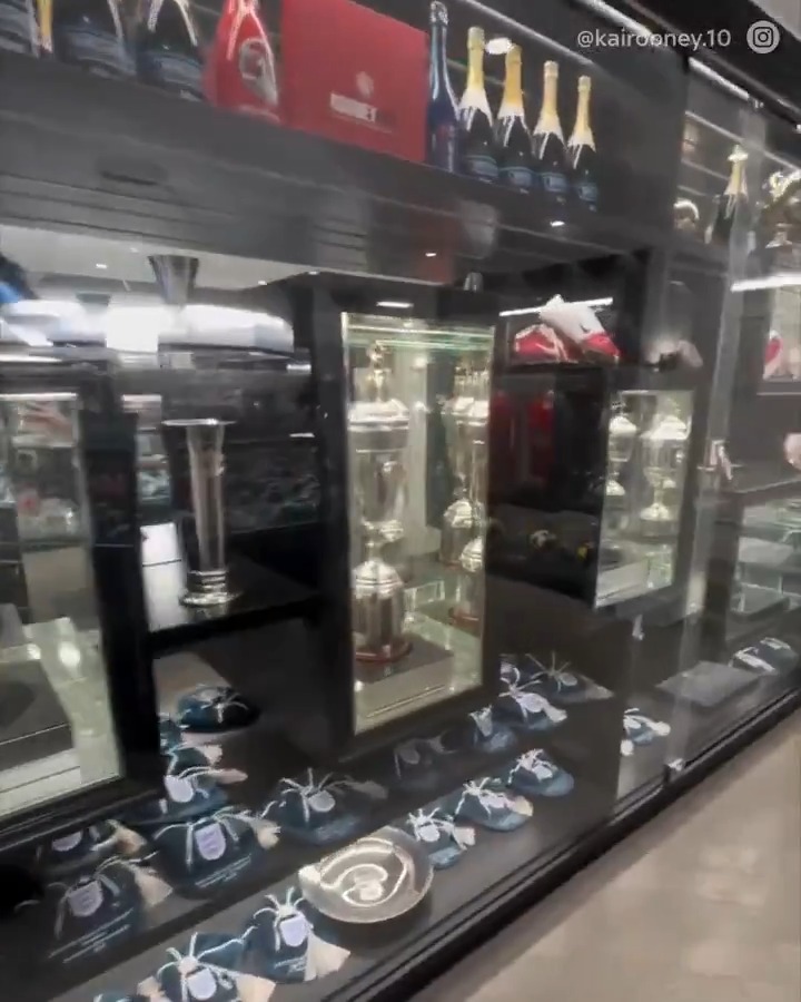 England caps, replicas of titles, individual awards... 🏆 Inside Wayne Rooney's INCREDIBLE custom trophy room, filmed by son, Kai! 🤩