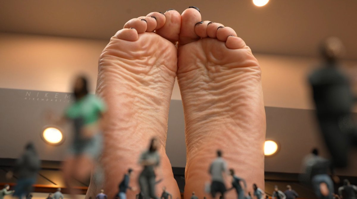 👣 Unaware Micro Infestation 👣 @iWantBlondi has a bug problem that I don't think she's aware of yet. Will she notice that they are actually micro people? Find a link to the full 4K 4:30min+ vid on my site!