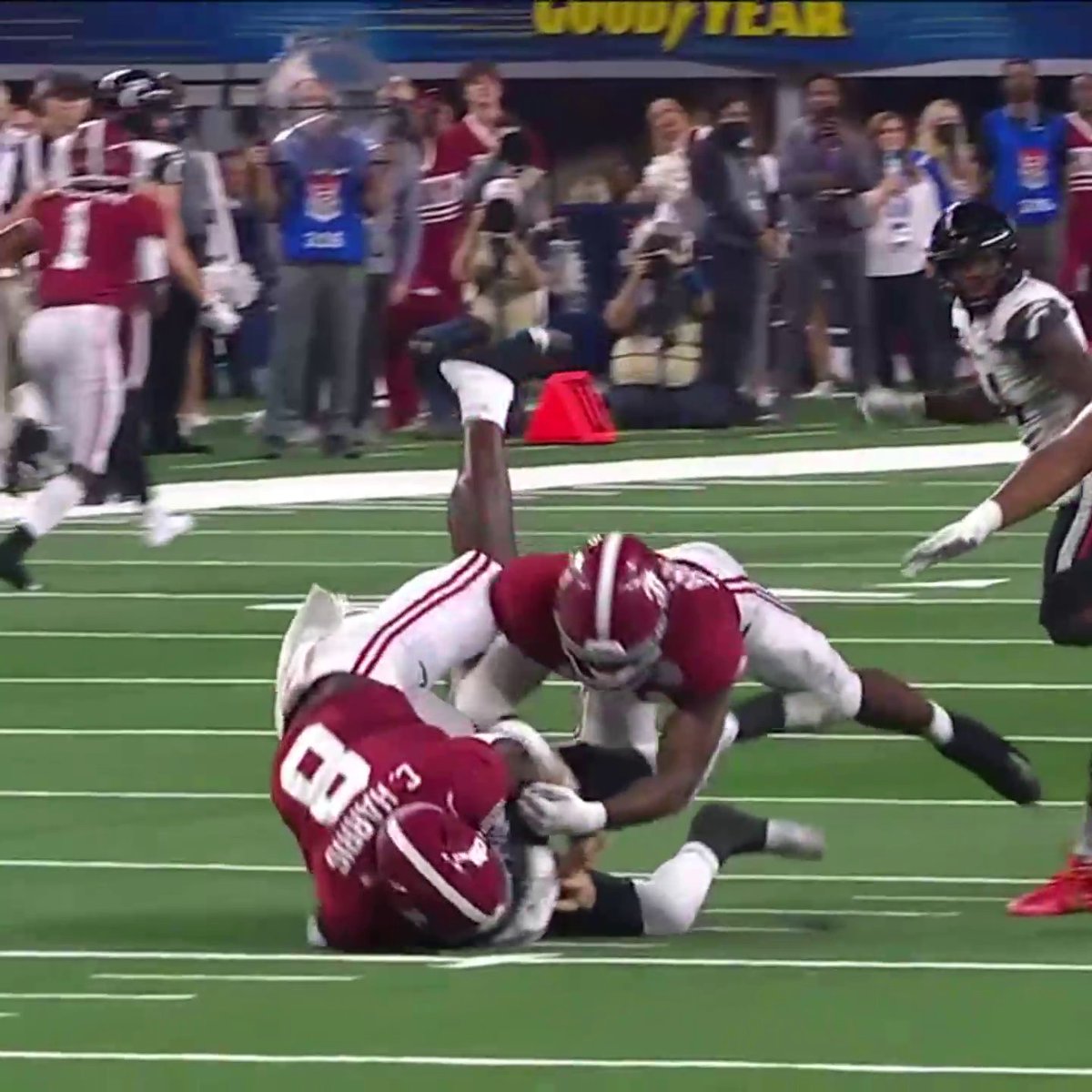Texans fans. These two share the field together again very soon!