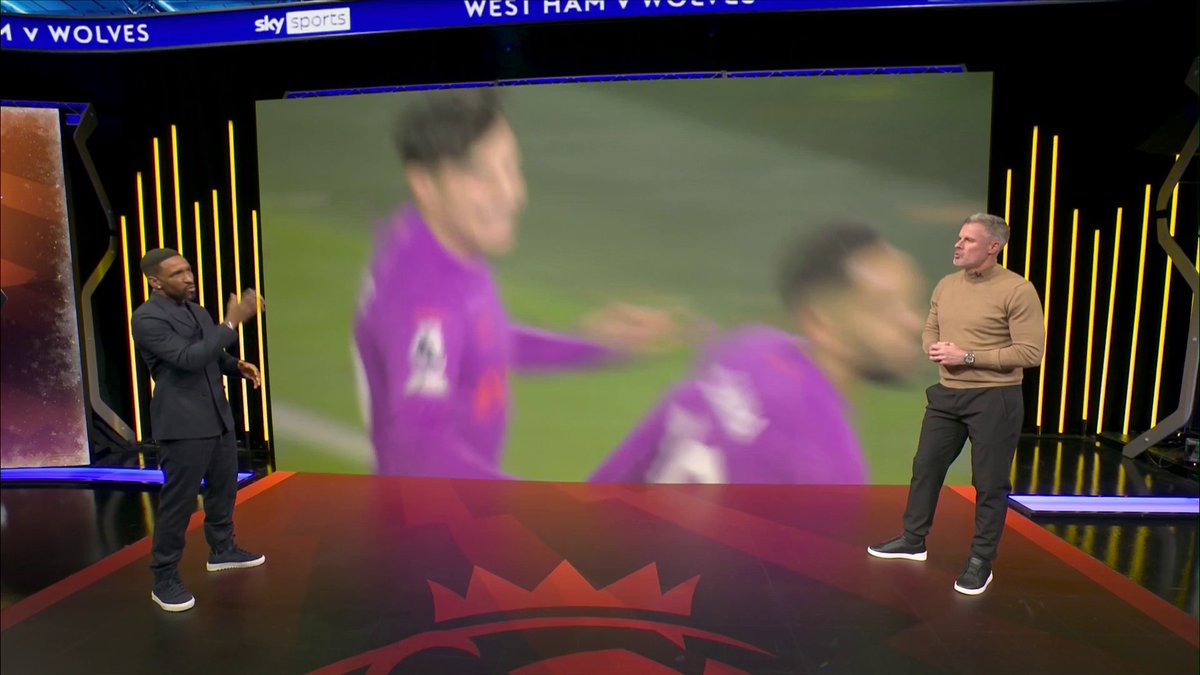 "It was REAL quality." Jamie Carragher and Jermain Defore debate whether Matheus Cunha is 'too good' for Wolves' 🤔