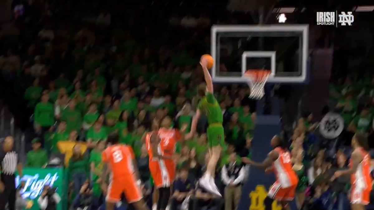 from every angle, JR Konieczny's dunk speaks for itself #GoIrish☘️